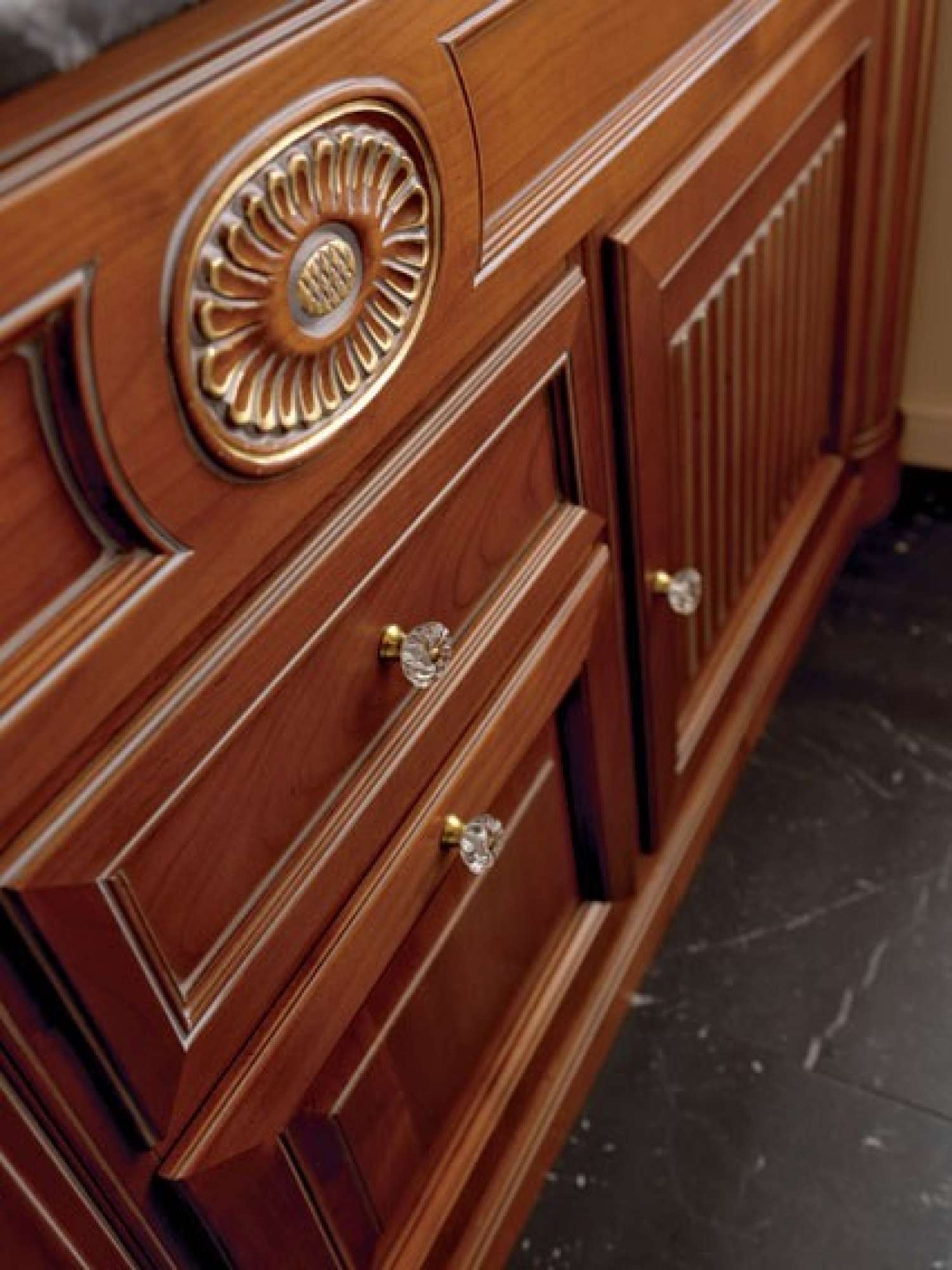 Mobili per bagno classico di lusso su misura, design Martini Verona