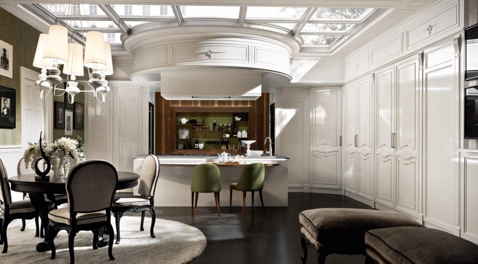 Cucina di lusso su misura laccata bianca, design Martini Verona