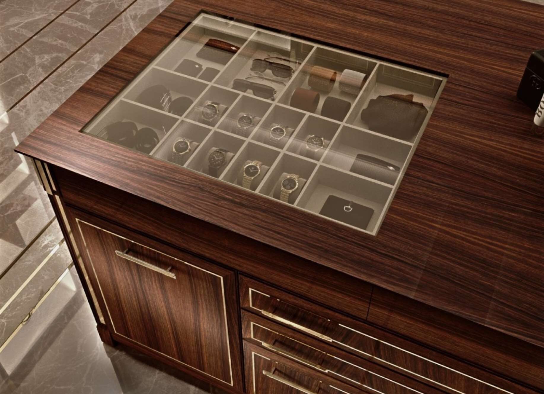 Cabina armadio su misura di lusso con finiture in Ebano lucido e ottone lucido, design Martini Verona