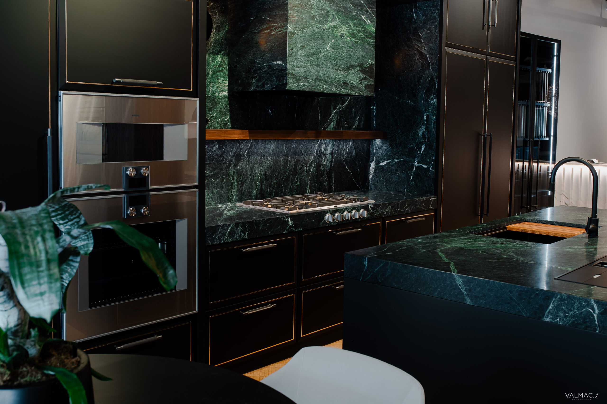 Cucina su misura Essenza realizzata da Martini Verona a Manhattan, New York, USA